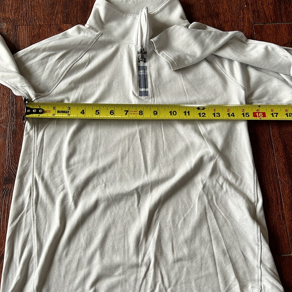 Under Armour 1/4 zip - Picture 7 of 9